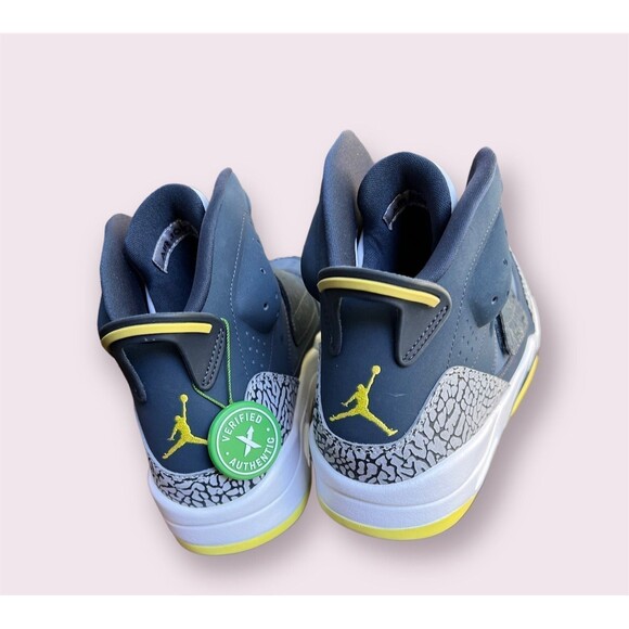 Air Jordan Son Of Mars Armory Navy /White Wolf /Grey Electrolime